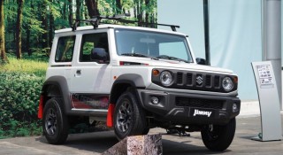 'Xả kho' cuối năm, Suzuki Jimny nhận ưu đãi khủng lên tới gần 100 triệu đồng